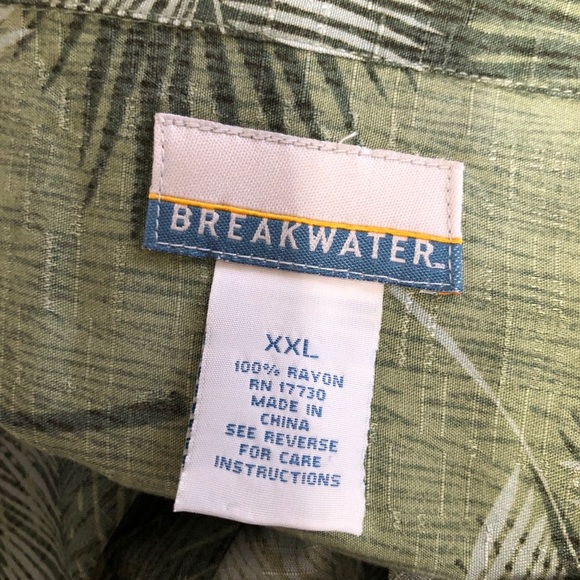 Breakwater Men’s Palm Leaf Hawaiian Vacation Shirt - Picture 5 of 6